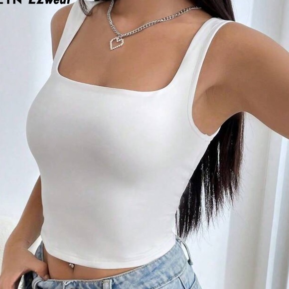 Crop top! - Picture 5 of 5